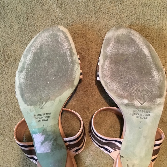 Donald Pliner strappy sandles - Picture 4 of 5